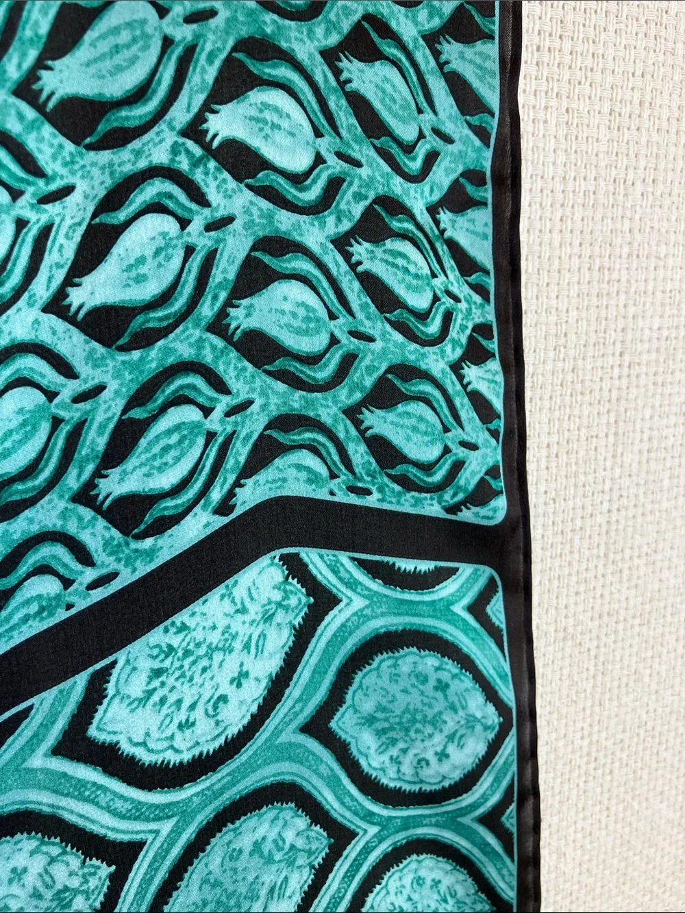 CARLISLE 100% Silk Long Scarf Shawl Green Floral Print - Picture 12 of 16